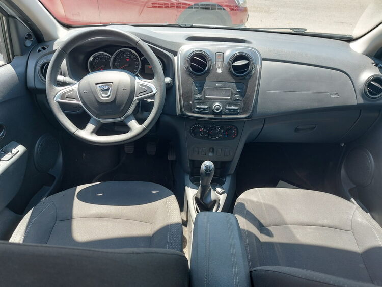 Dacia Sandero ESSENTIAL foto 3